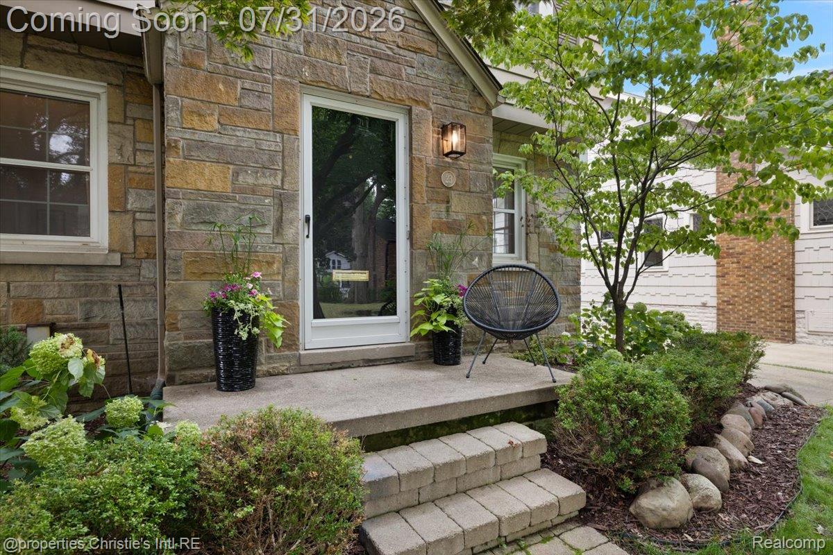 23 Amherst Road
