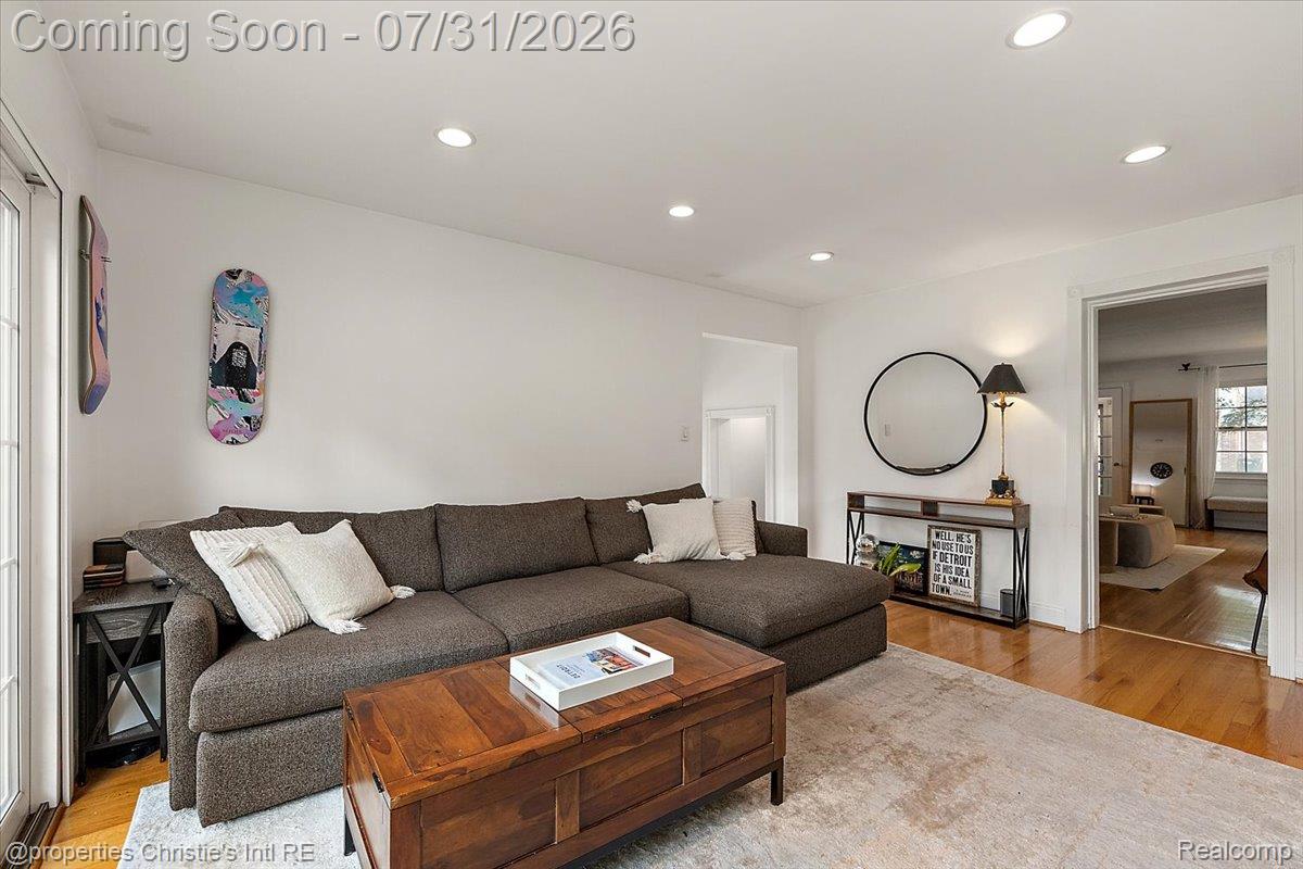 23 Amherst Road