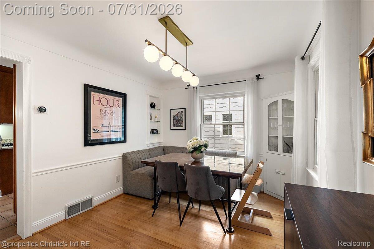 23 Amherst Road