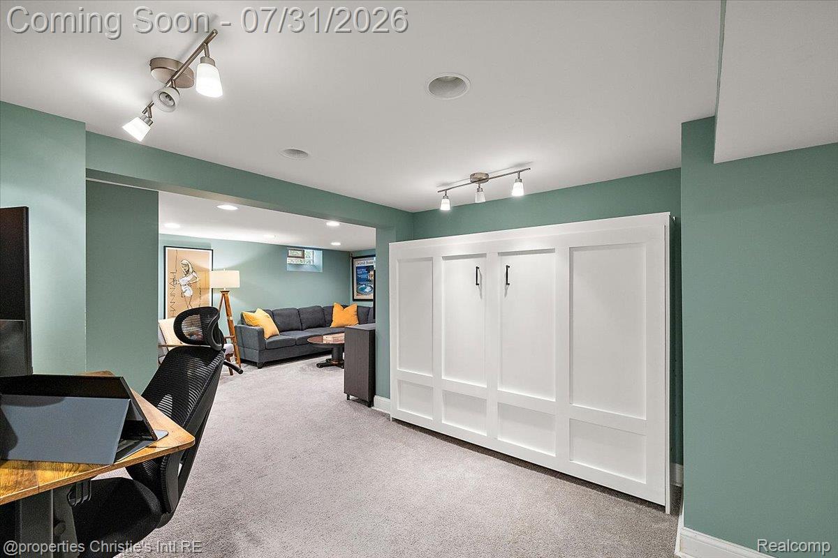 23 Amherst Road
