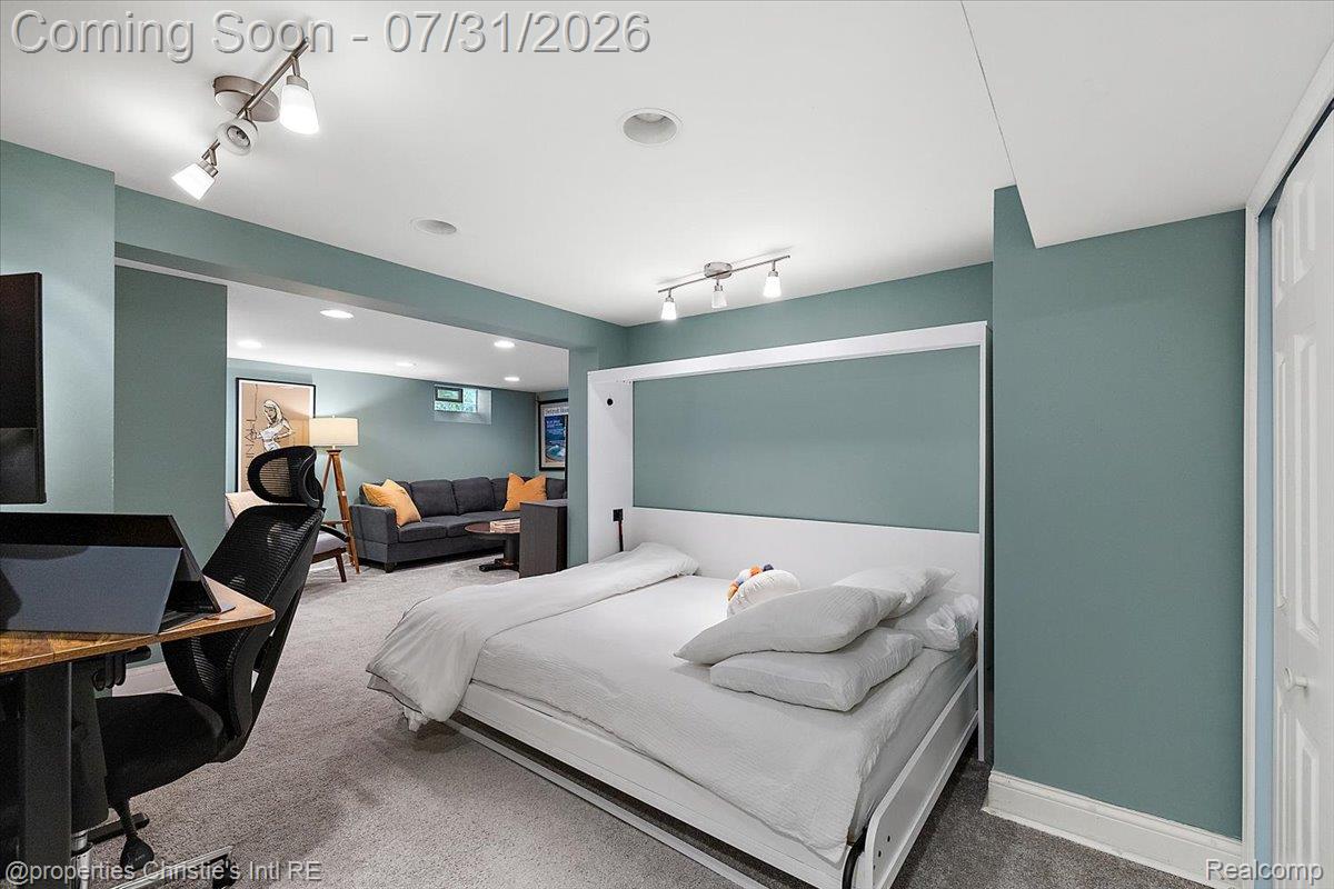 23 Amherst Road