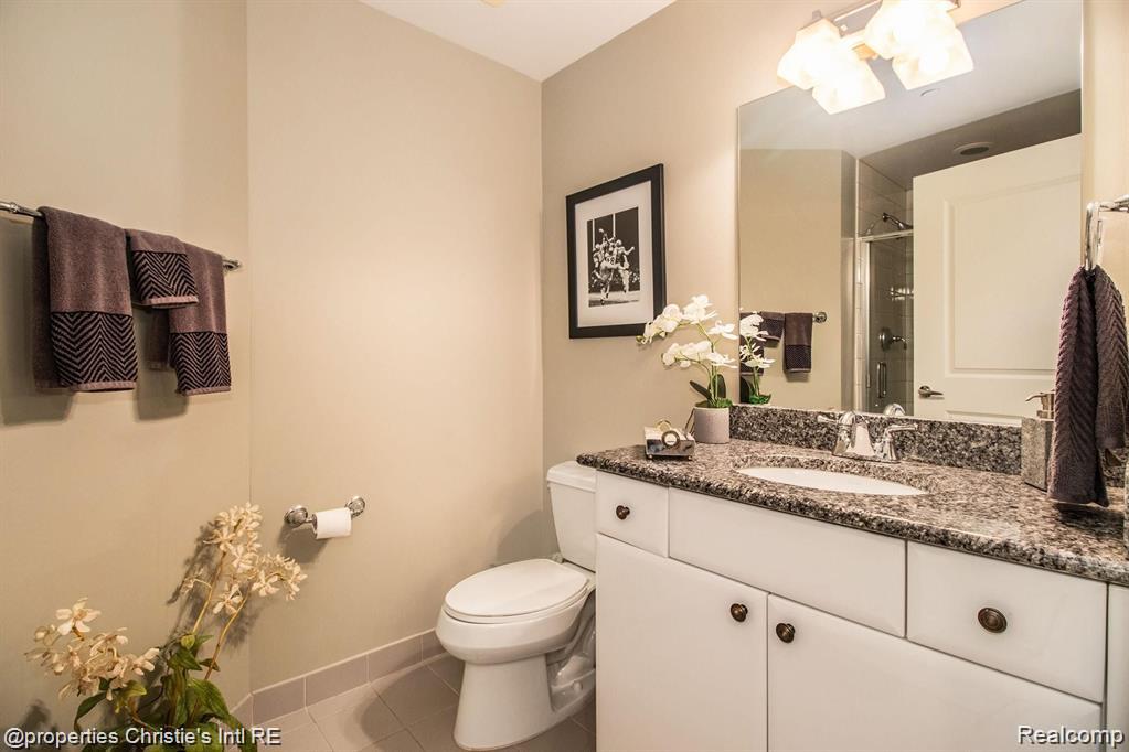1135 SHELBY Street Unit: 2509
