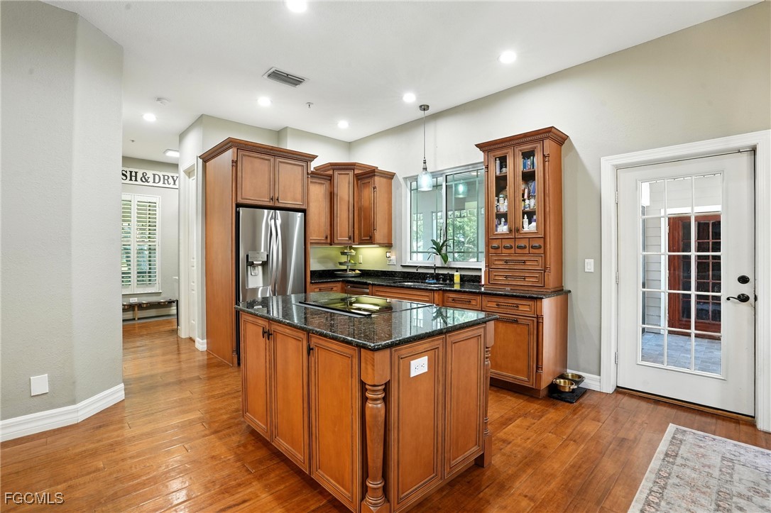 16461 Oakview CIR