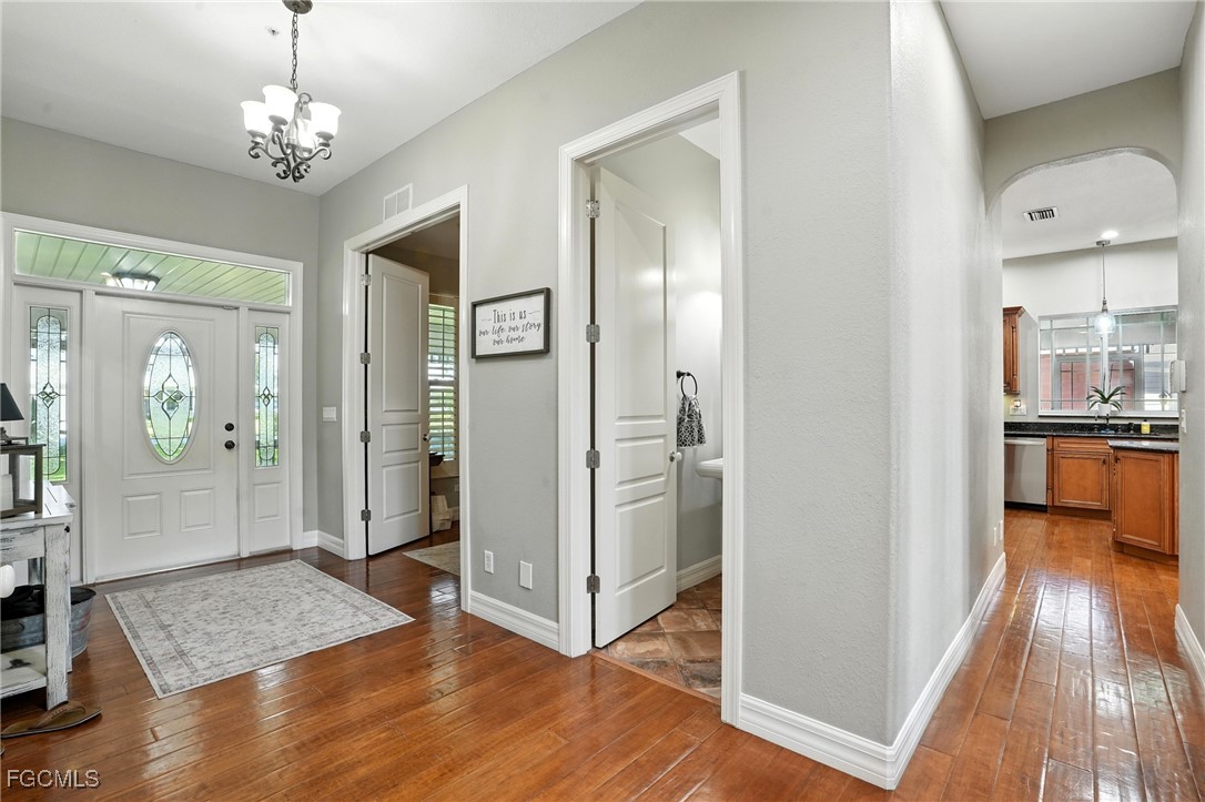 16461 Oakview CIR