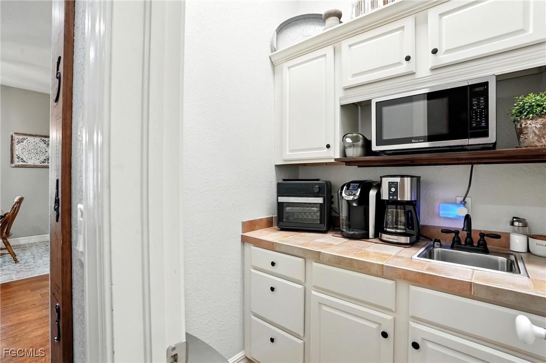 16461 Oakview CIR