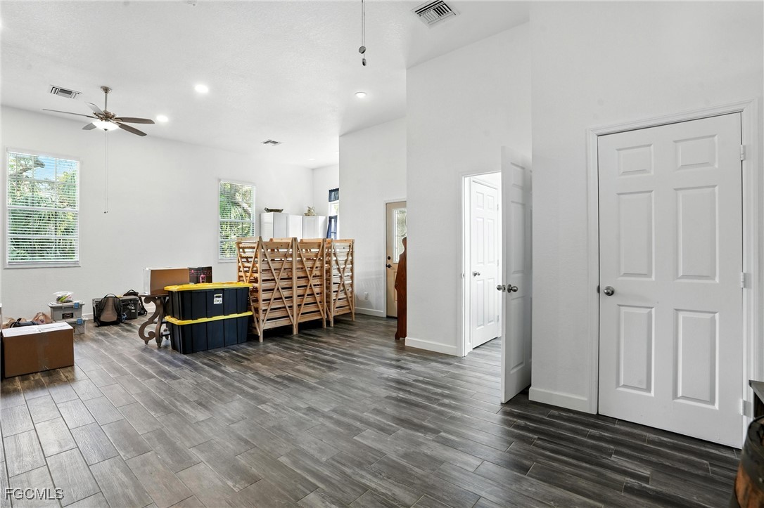 16461 Oakview CIR