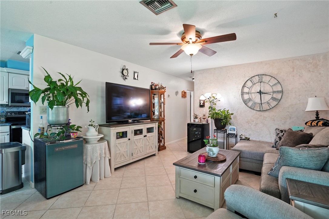 1164 Navajo AVE
