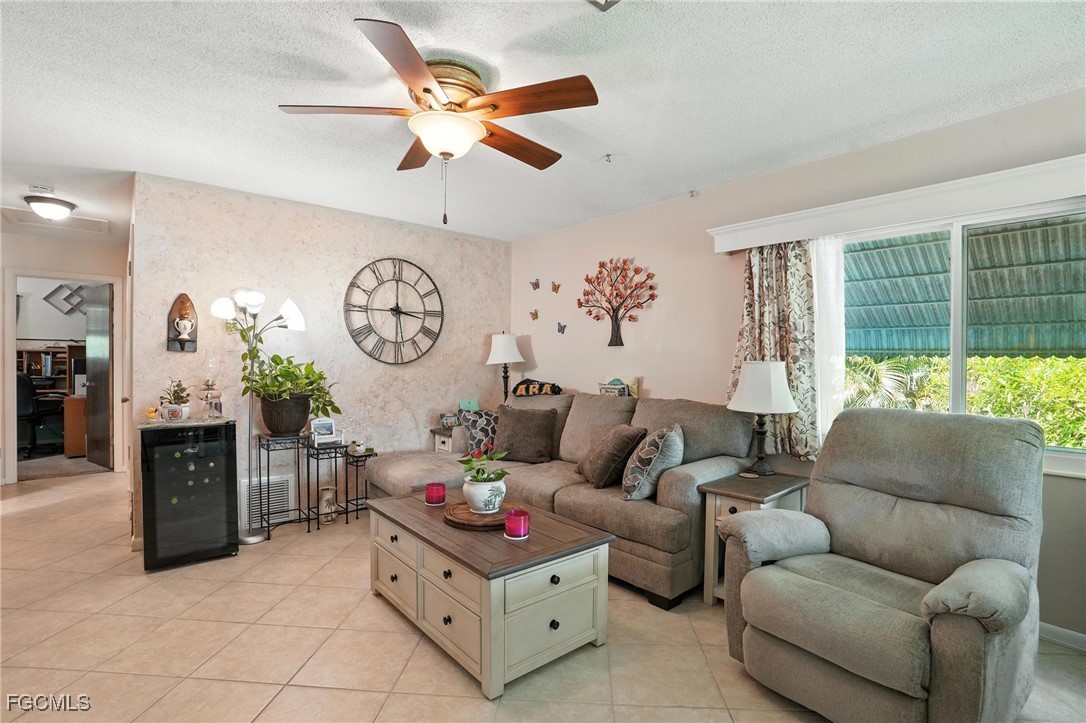 1164 Navajo AVE
