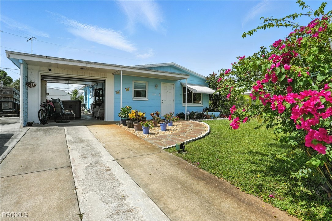 1164 Navajo AVE