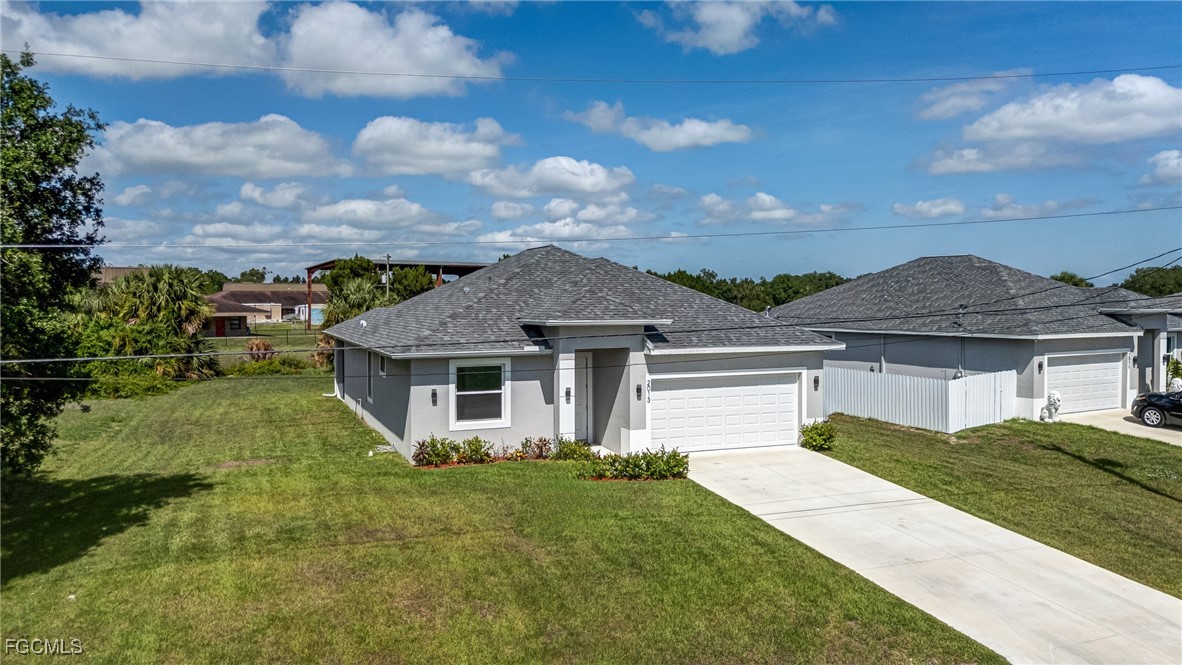 5027 S PEACHTREE CIR