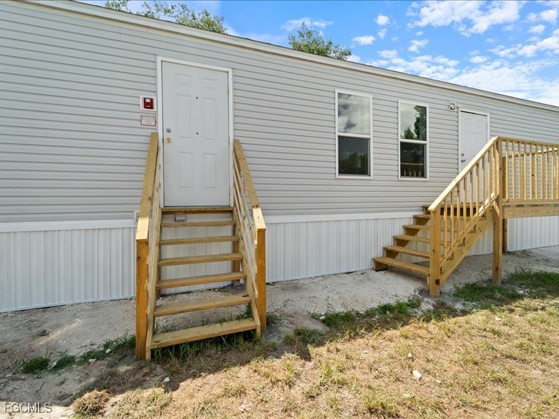 1038 Canopy LN