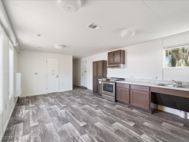 1038 Canopy LN
