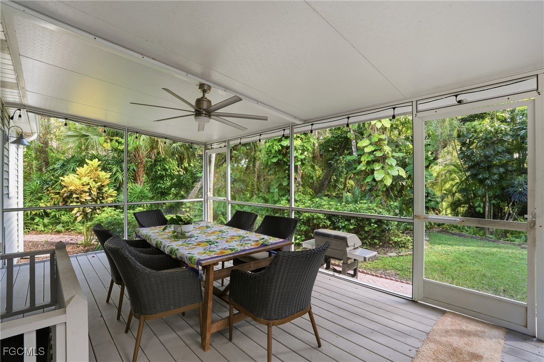 270 River Oaks DR