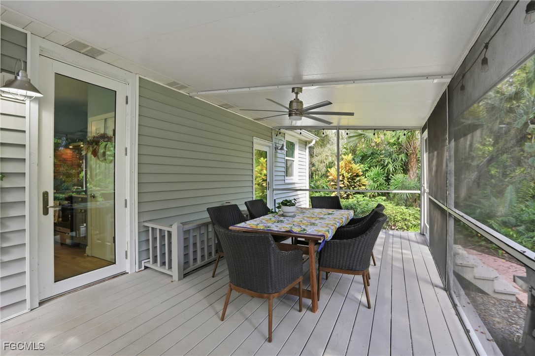 270 River Oaks DR