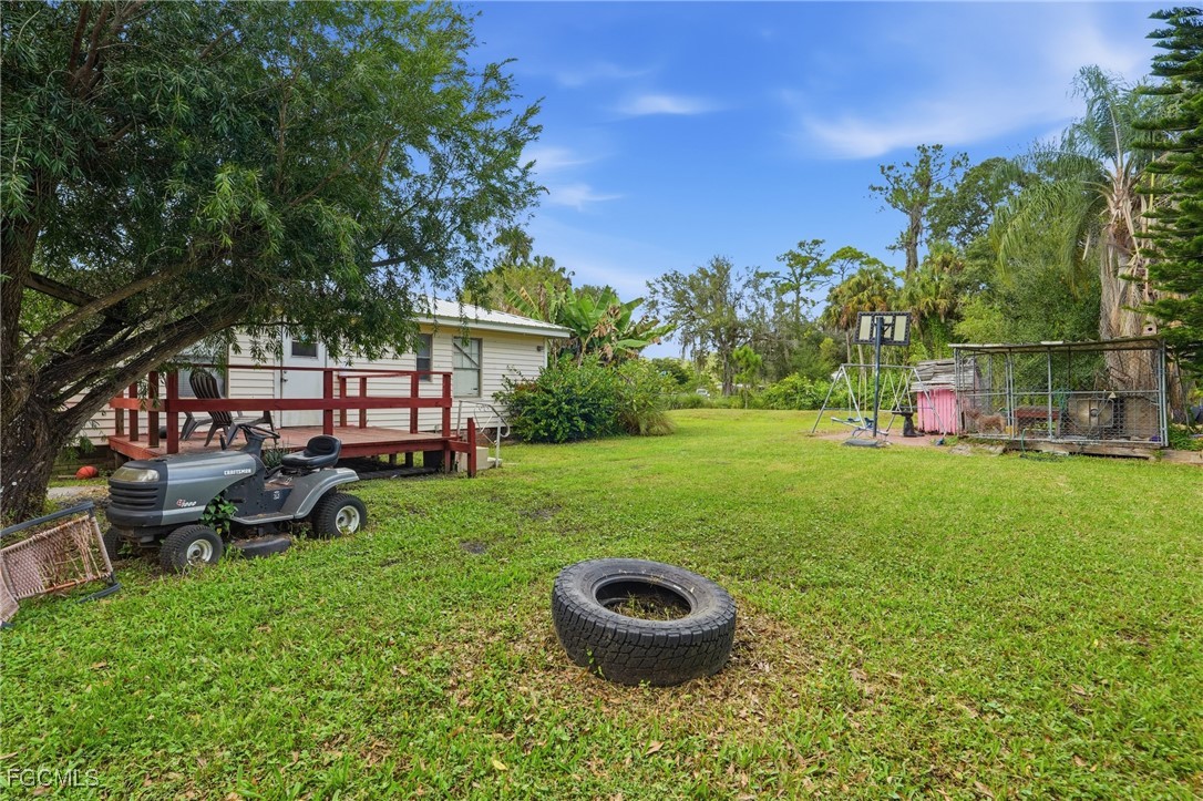 868 Avalon AVE