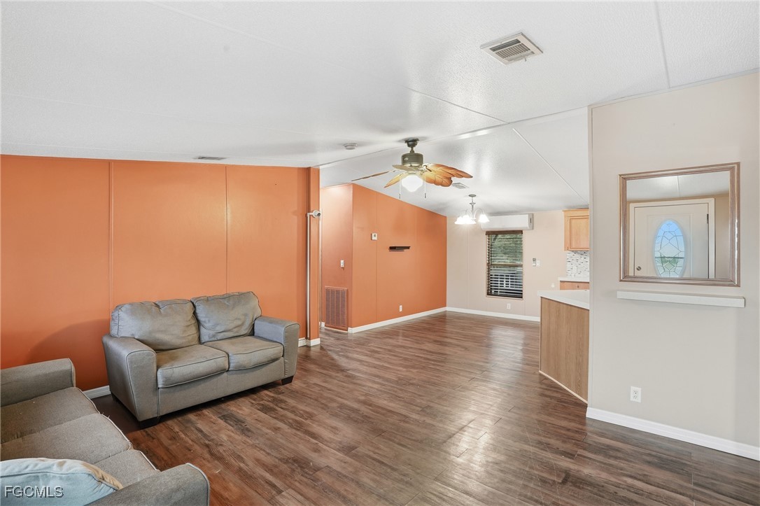 15835 Kaloacoochee ST