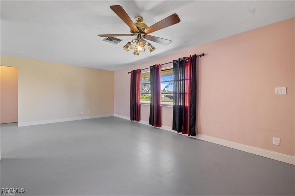 1387 Sunrise DR