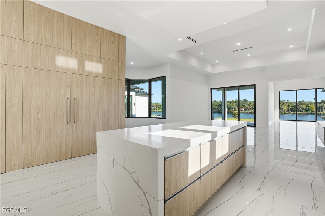 2532 CALOOSA SHORES DR