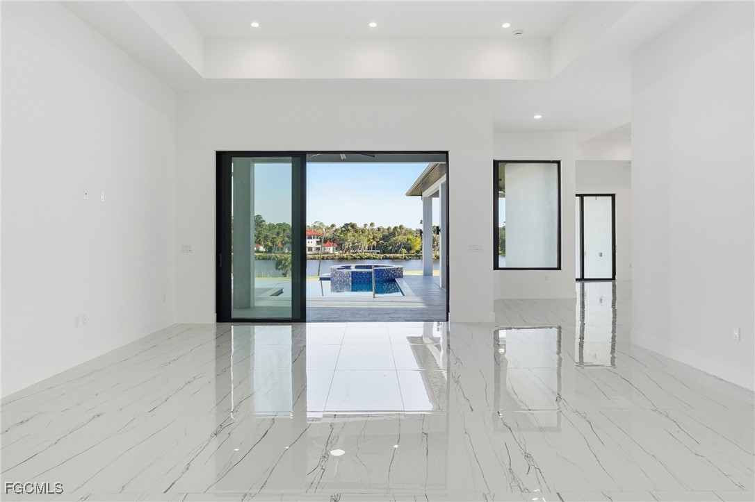 2532 CALOOSA SHORES DR