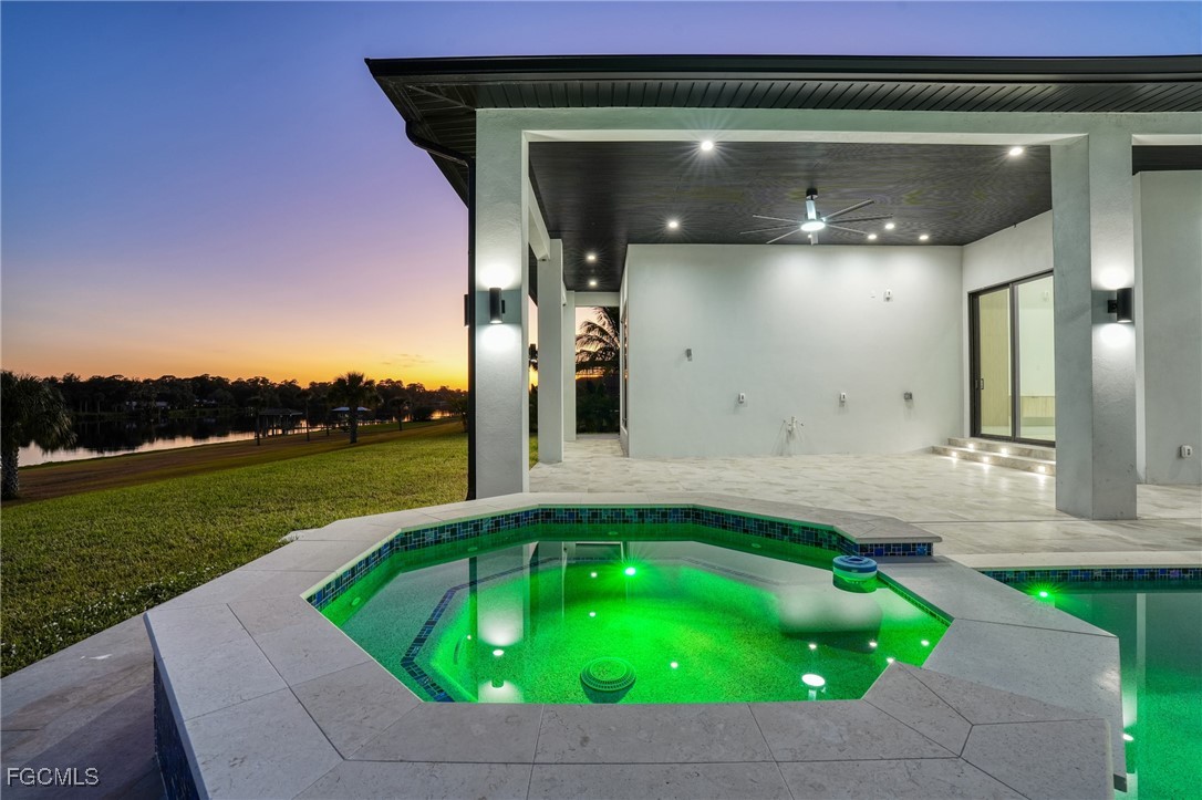 2532 CALOOSA SHORES DR