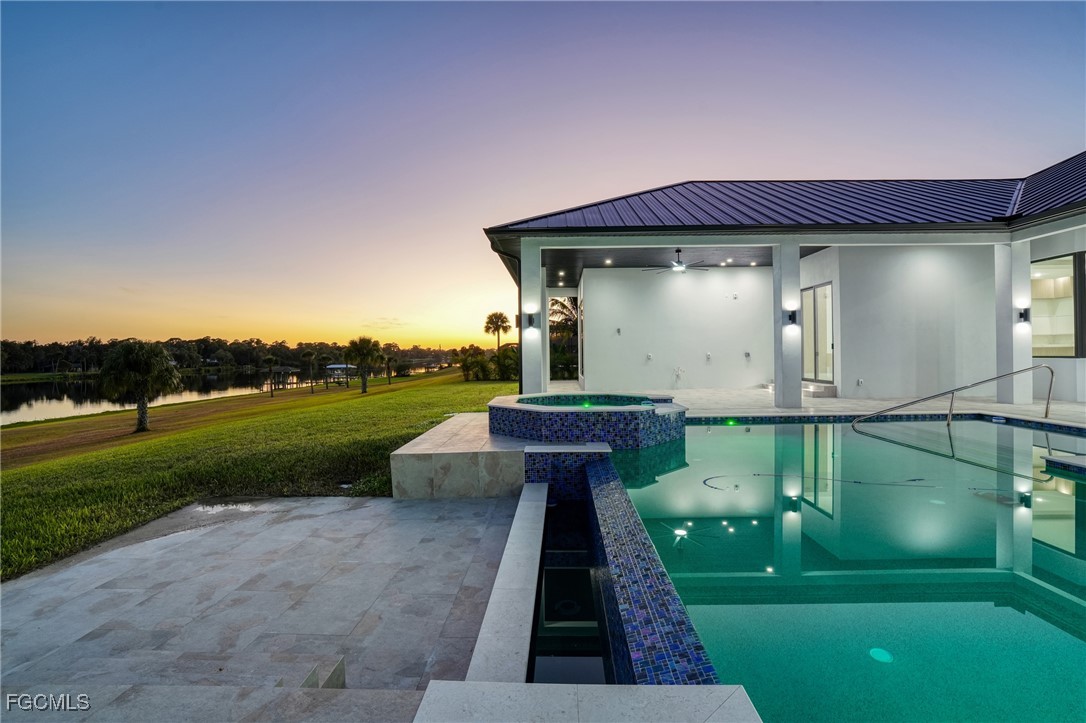 2532 CALOOSA SHORES DR