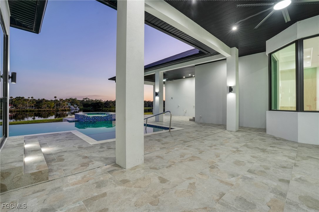 2532 CALOOSA SHORES DR