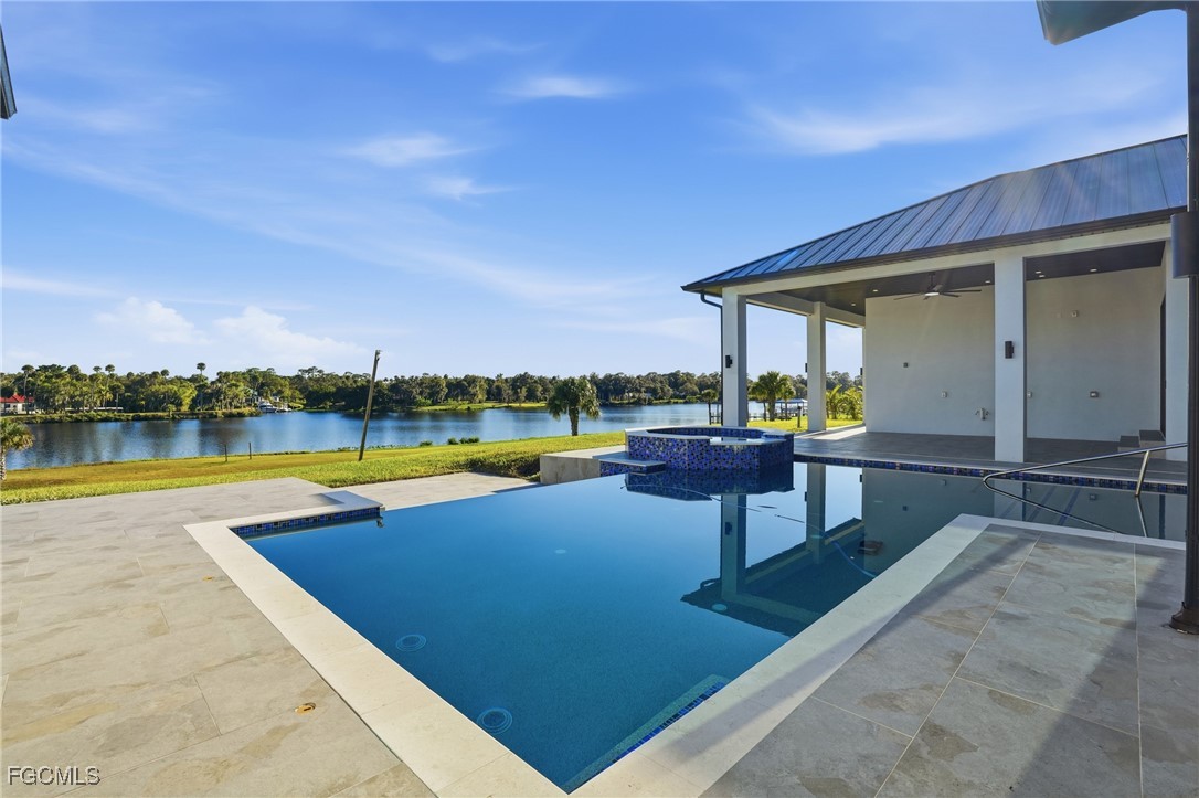 2532 CALOOSA SHORES DR