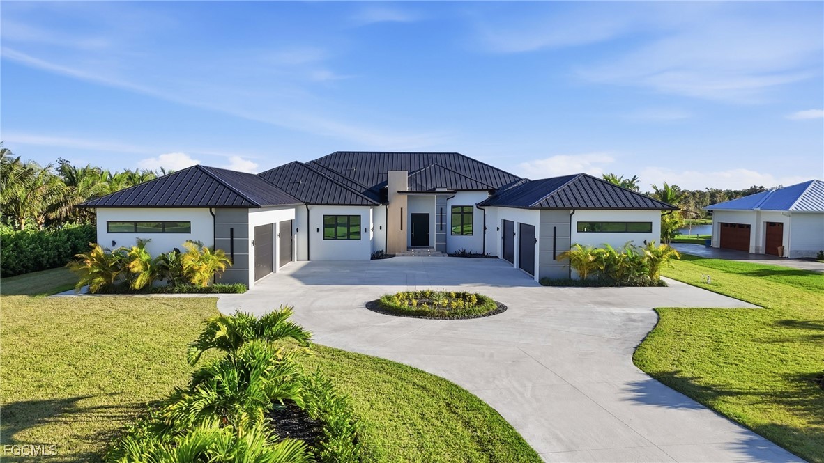 2532 CALOOSA SHORES DR