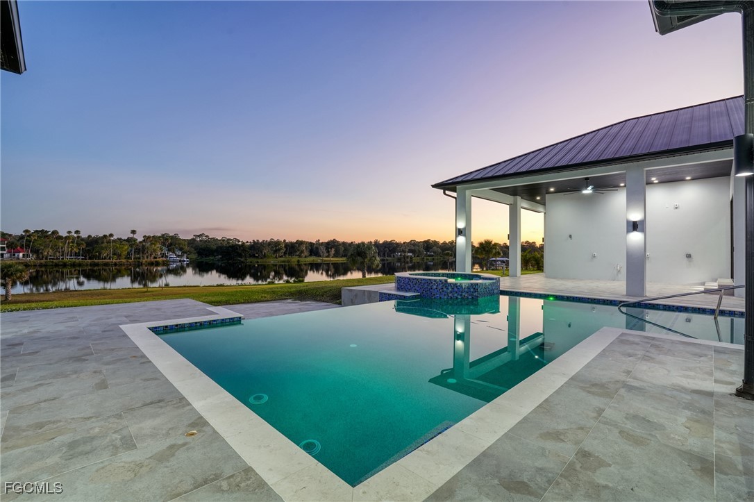 2532 CALOOSA SHORES DR