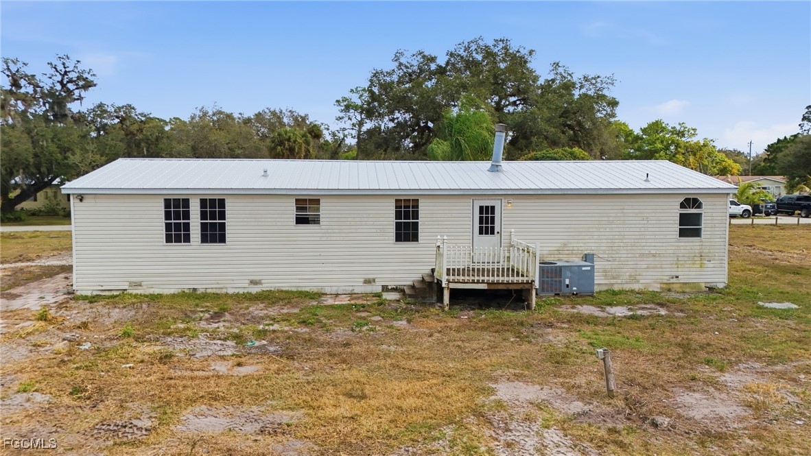 580 Brittany LN