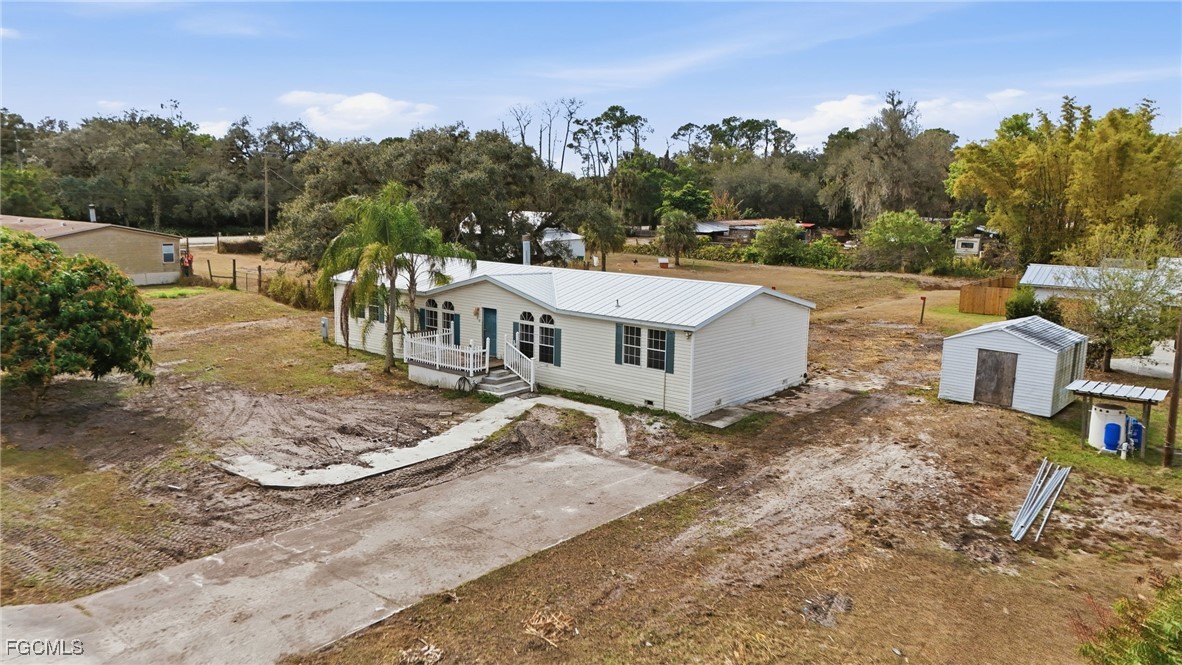580 Brittany LN
