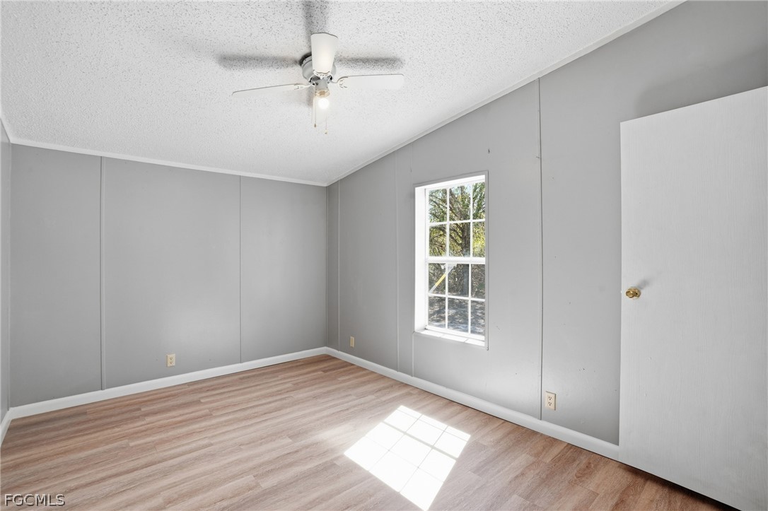 1446 Seminole AVE