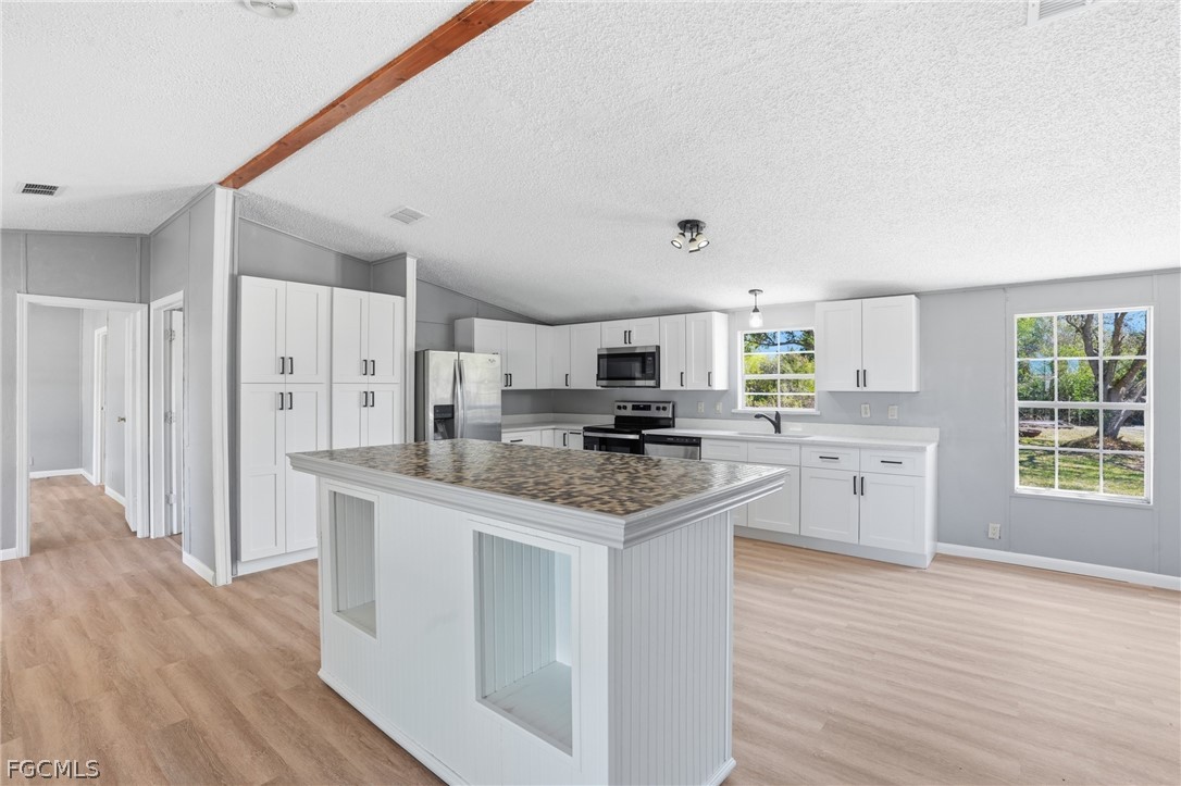 1446 Seminole AVE