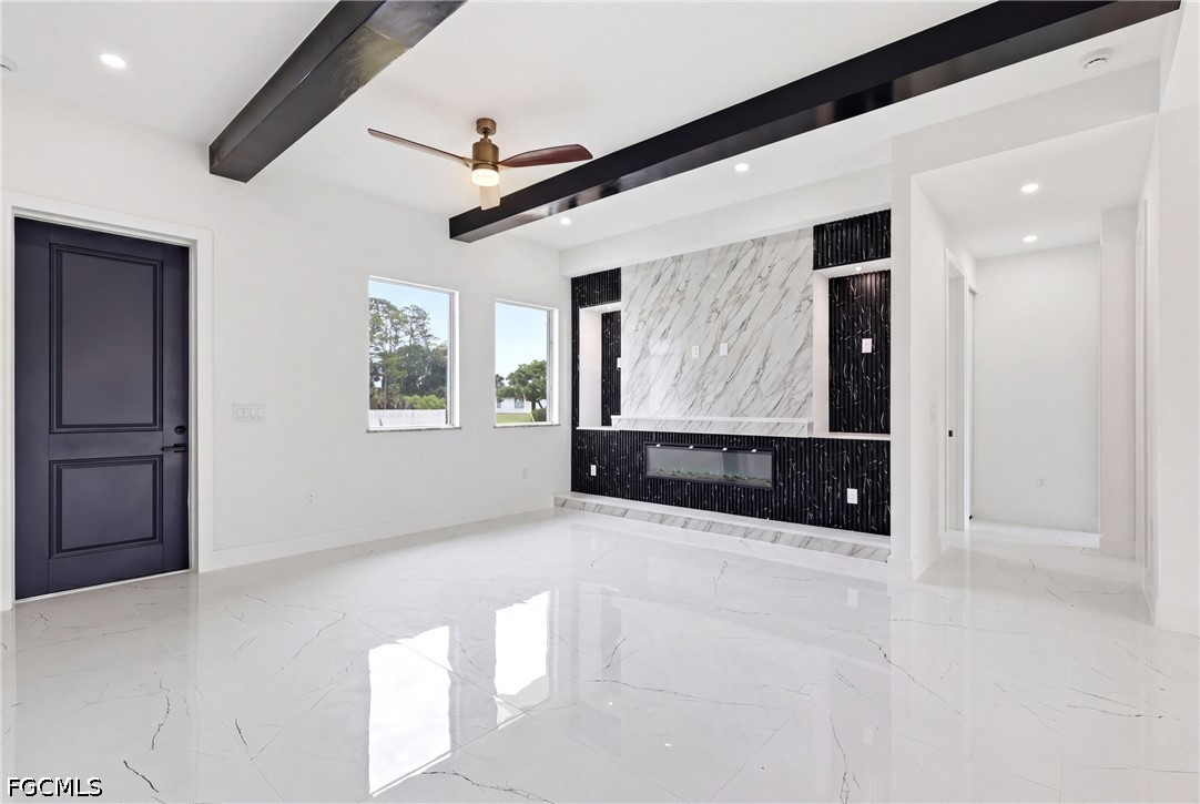 3004 Iris CIR