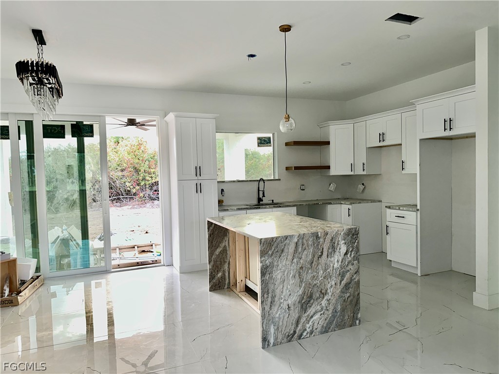 3004 Iris CIR