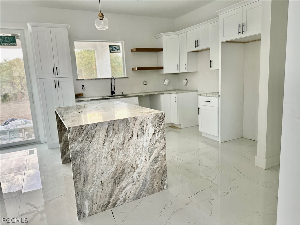3004 Iris CIR