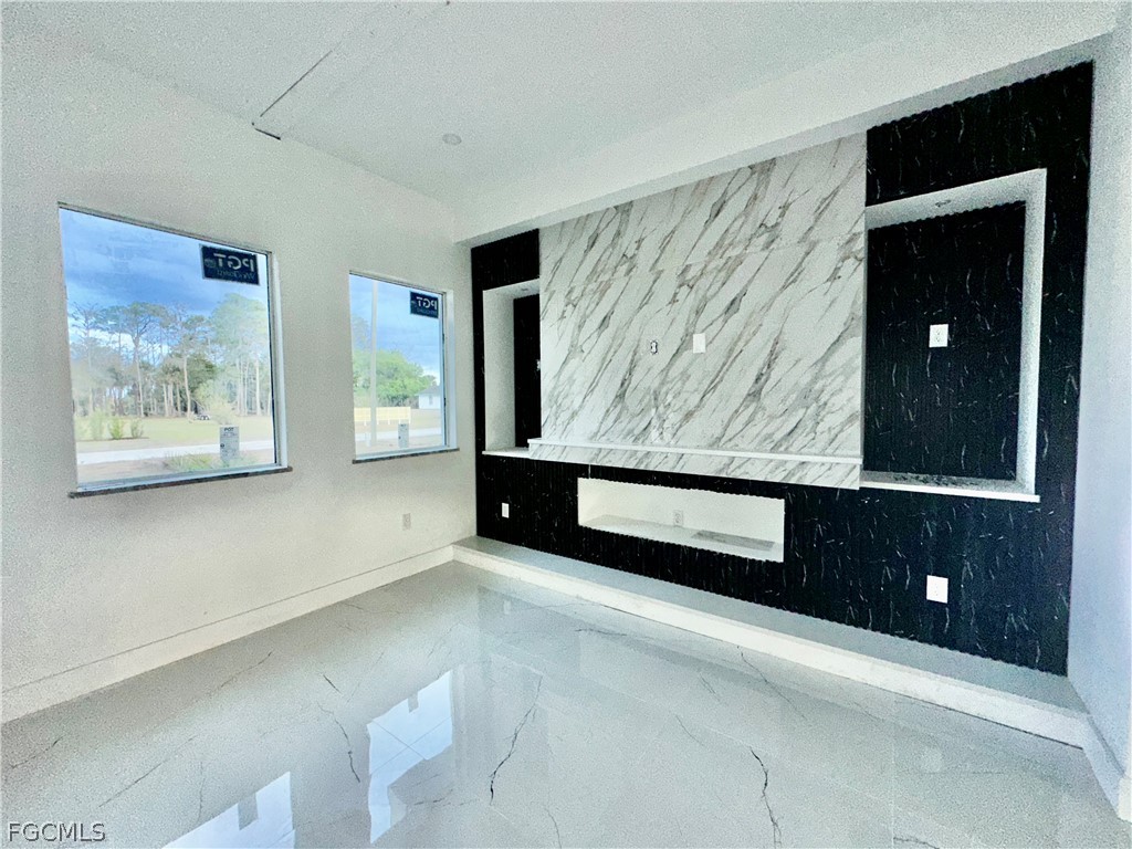 3004 Iris CIR