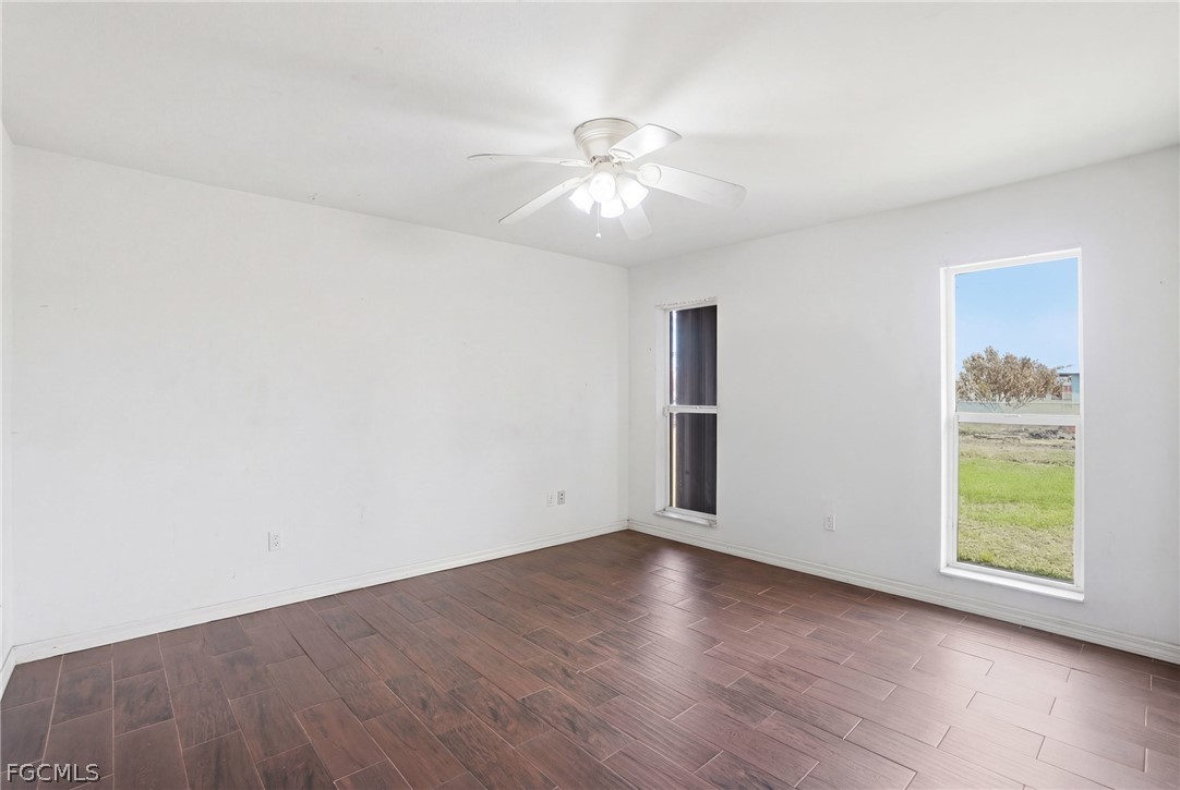 1009 Texas AVE