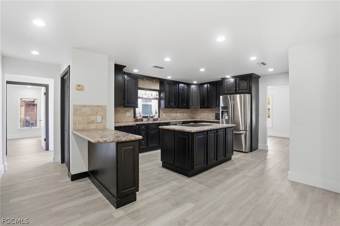 210 E Sugarland CIR
