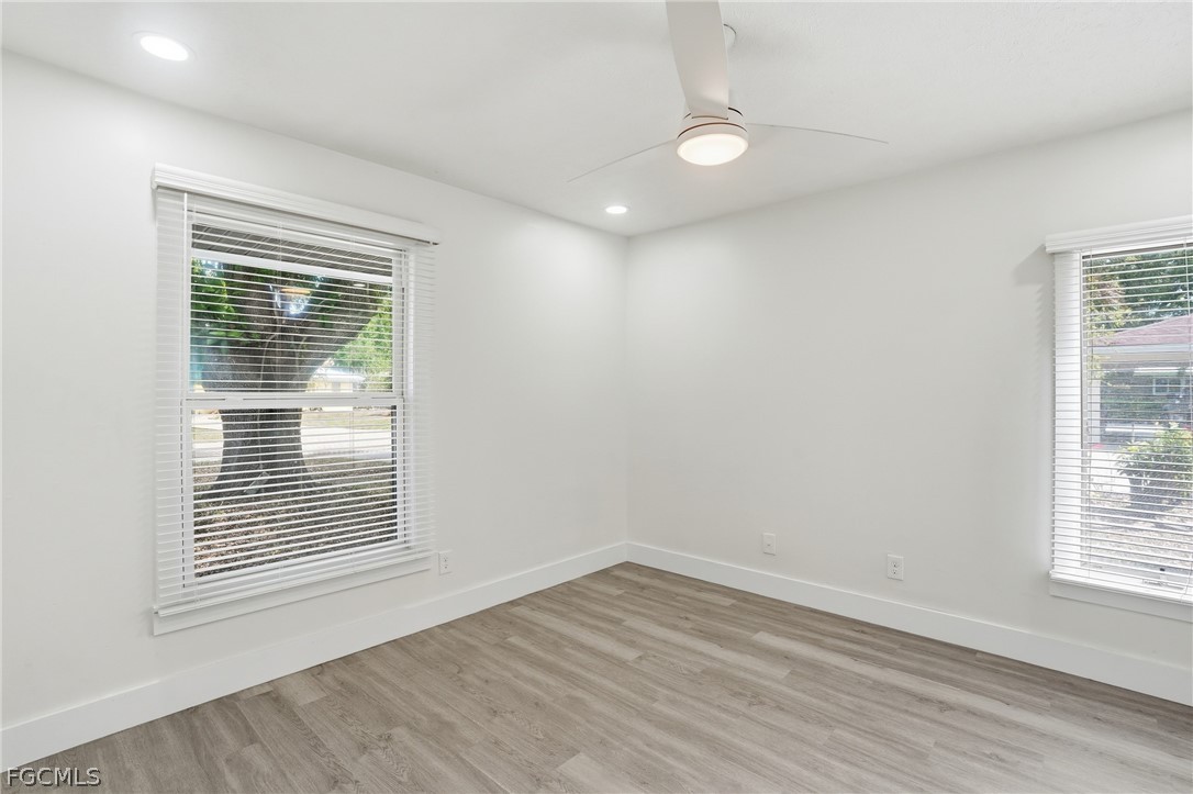 210 E Sugarland CIR