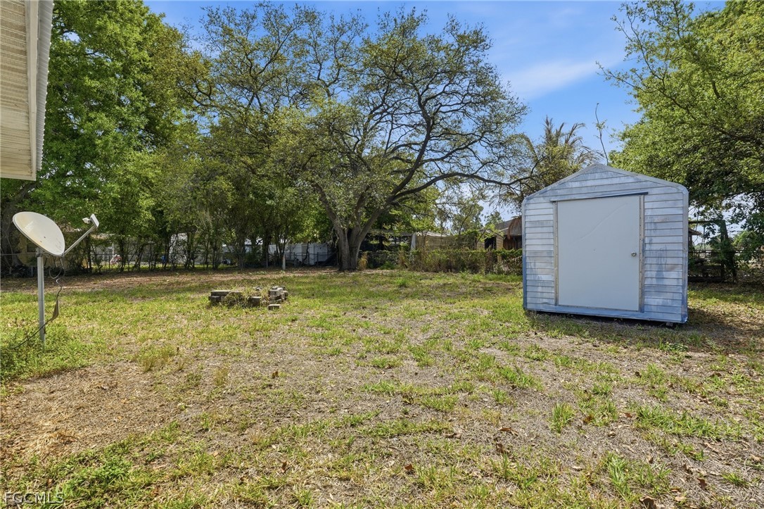 210 E Sugarland CIR