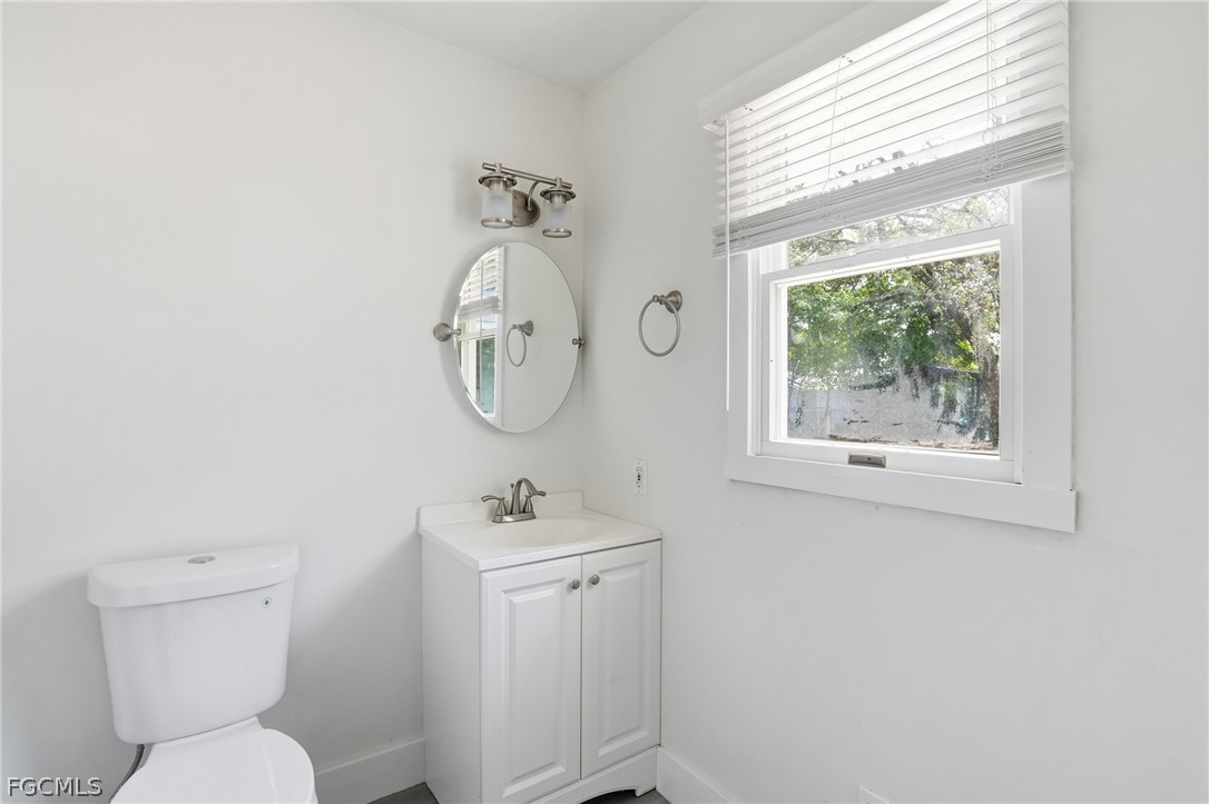 210 E Sugarland CIR