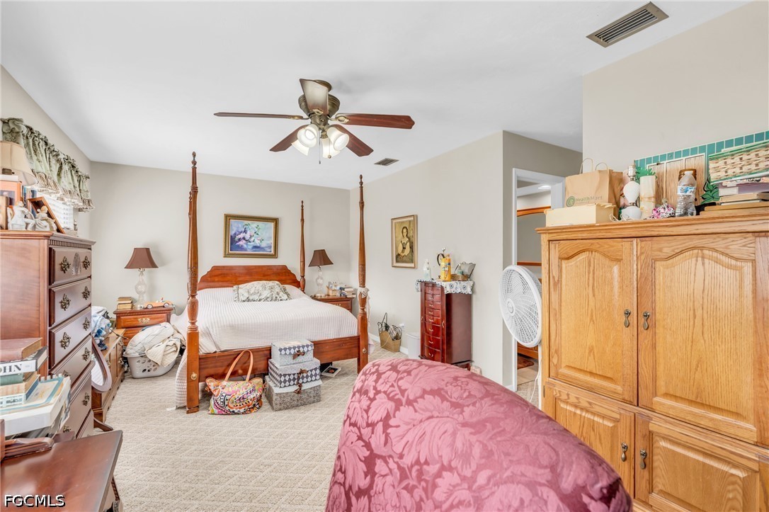 1210 Riverbend DR