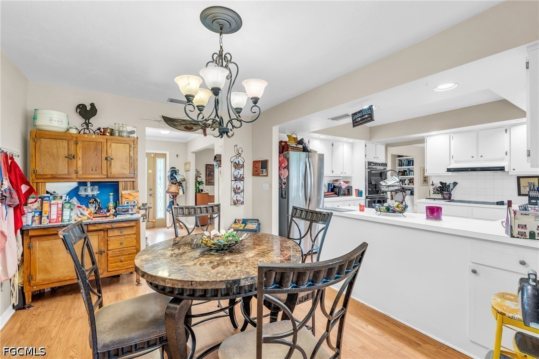 1210 Riverbend DR
