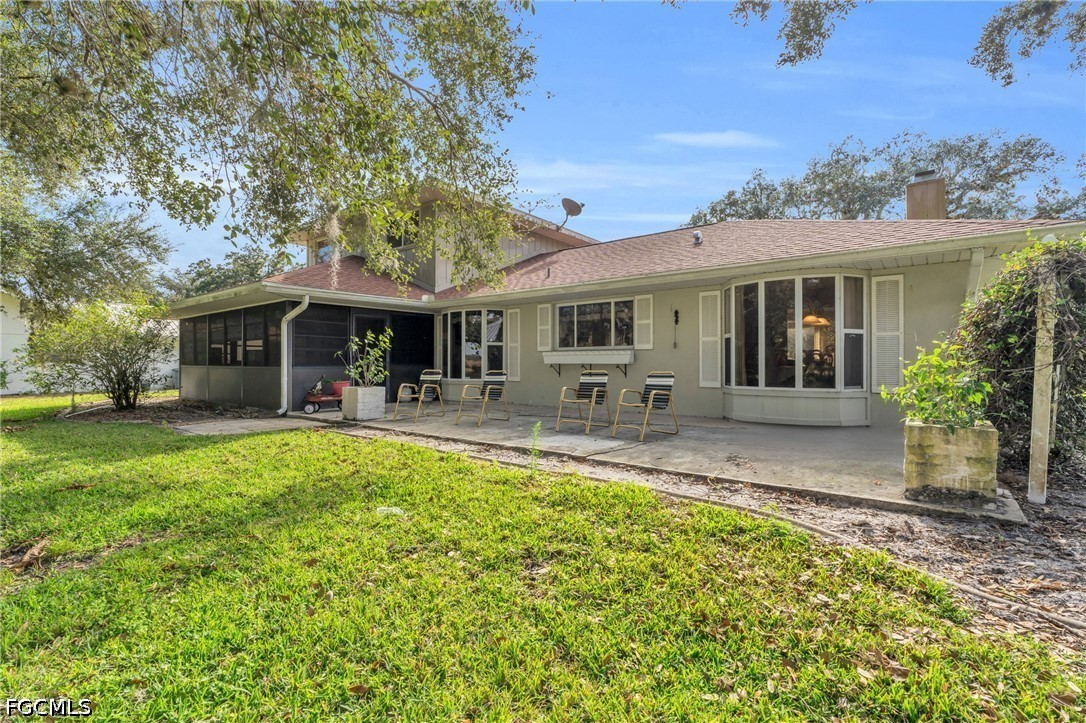 1210 Riverbend DR