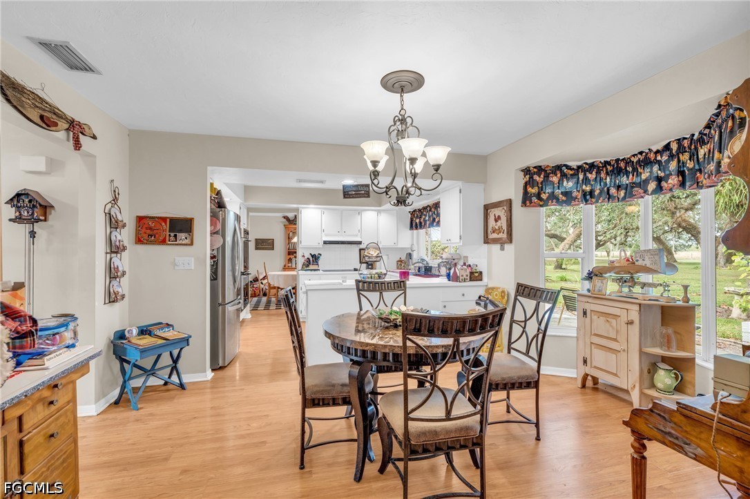1210 Riverbend DR