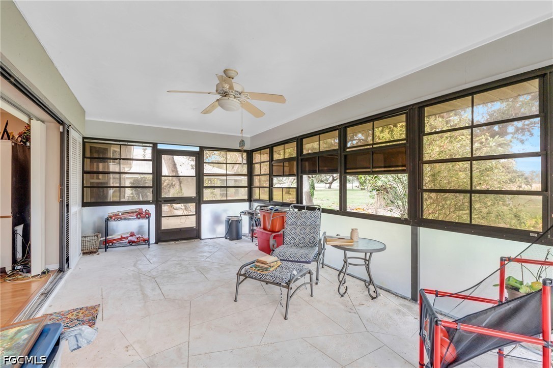 1210 Riverbend DR