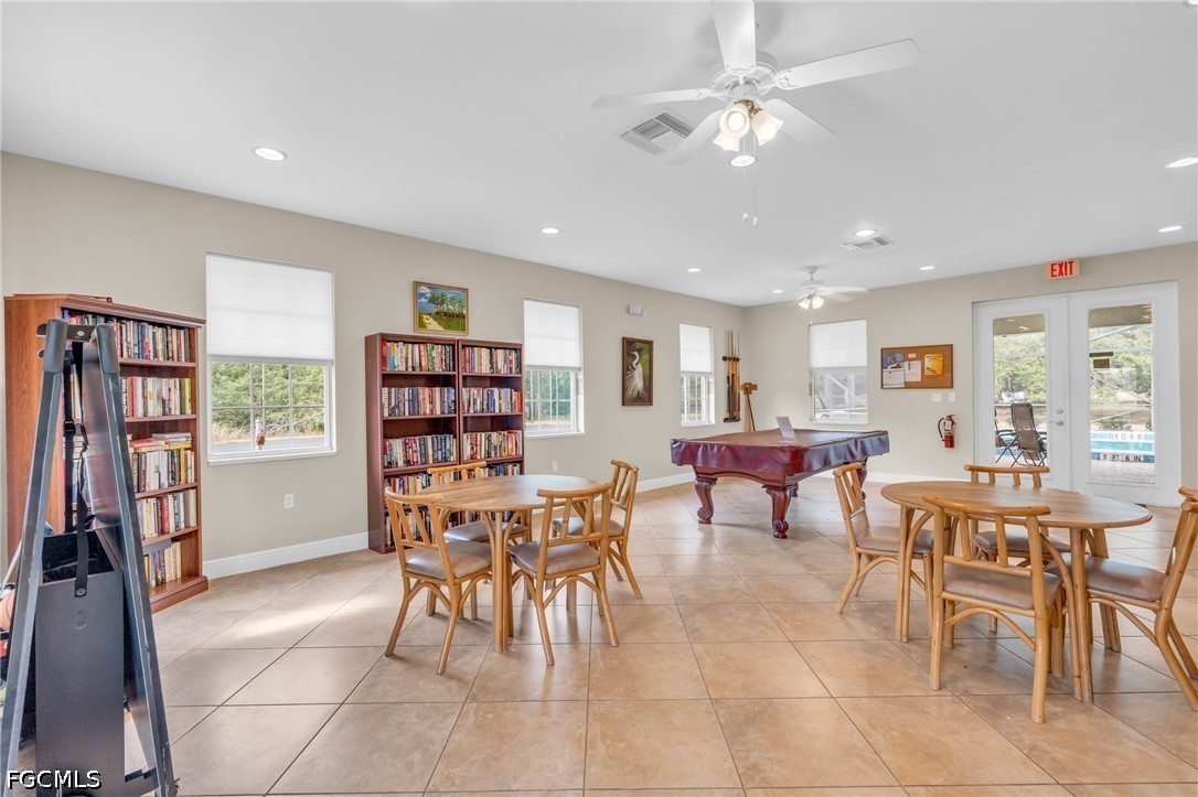 1210 Riverbend DR