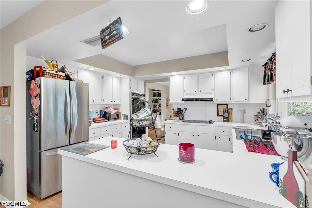 1210 Riverbend DR