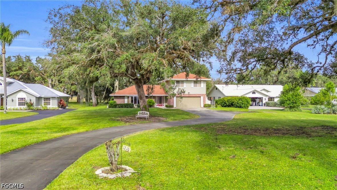 1210 Riverbend DR